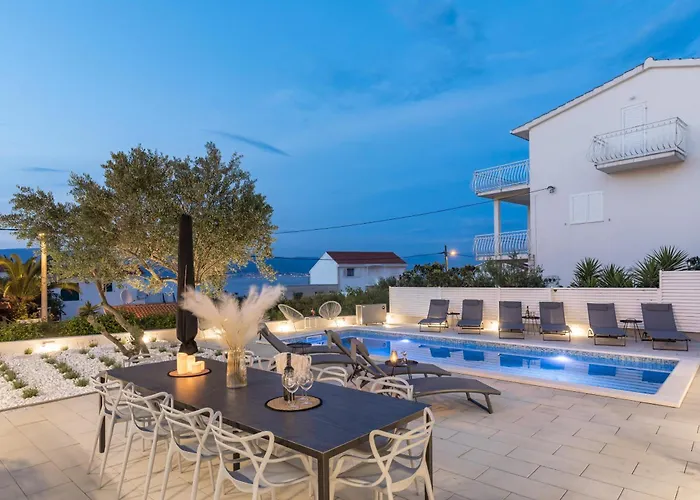 Apartments Marina