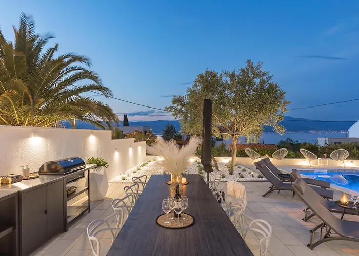 Apartments Marina