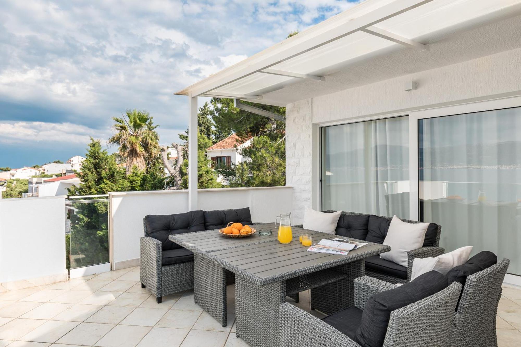 Marina Apartment *
