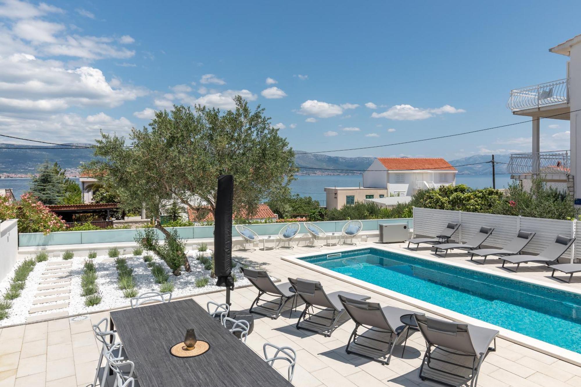 Marina Apartment *